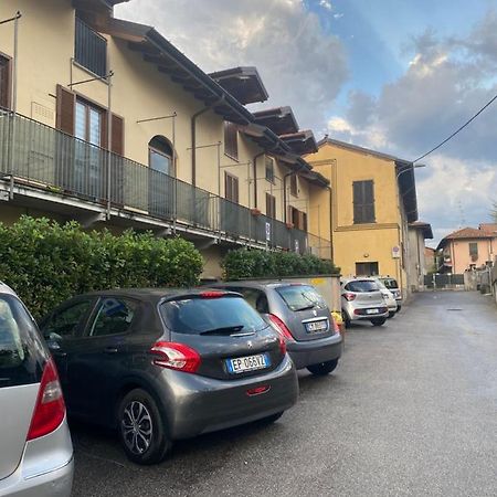 Casa Mimi Διαμέρισμα Arsago Seprio Εξωτερικό φωτογραφία